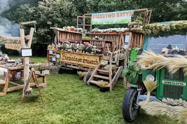 Zarybianie stawu w Batyniu: 327 linów wpuszczonych do wody