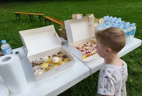 Wakacyjna zabawa w Rąbinie: dmuchańce, ognisko i piana party
