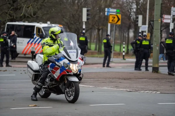 Policja ze Świdwina kontroluje rejony szkół przed nowym rokiem szkolnym
