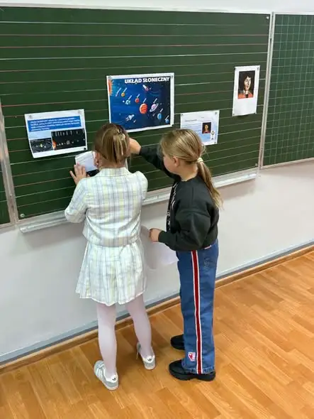 Lekcje odwrócone w klasie 3b – uczniowie przejmują rolę nauczycieli