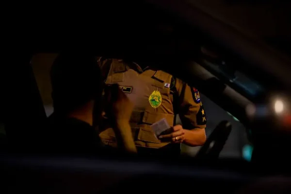 Kontrola BMW w Świdwinie: 23-latek zatrzymany przez policję