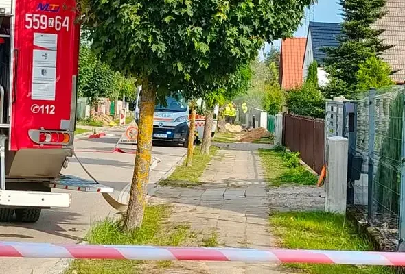 Uszkodzona rura gazowa w Połczynie-Zdroju. Ewakuacja mieszkańców i kurtyna wodna